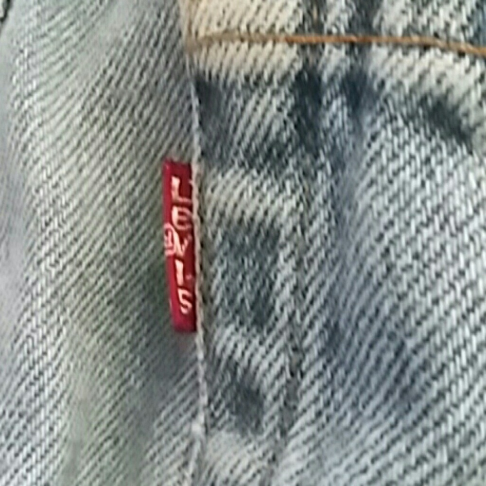 501 Levi's button up raggy look style